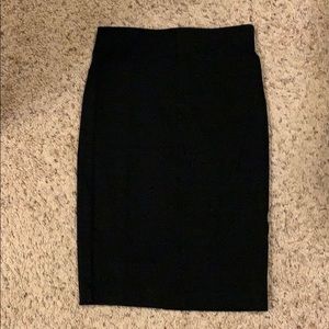 Black casual pencil skirt